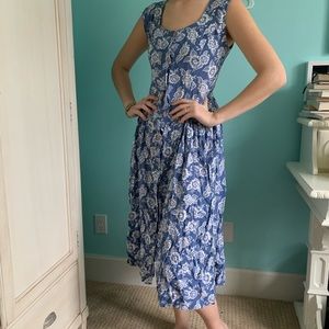 blue and white floral midi dress // vintage
